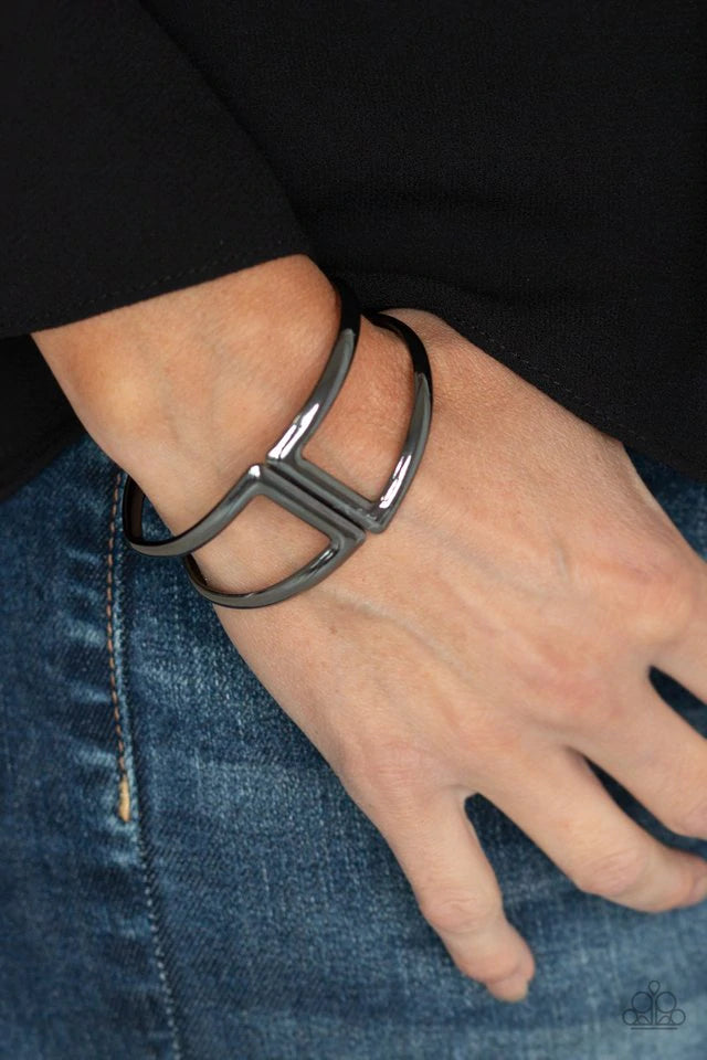 Geo Glam - Black