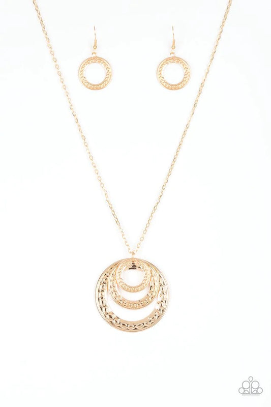 Savagely She-Wolf - Gold