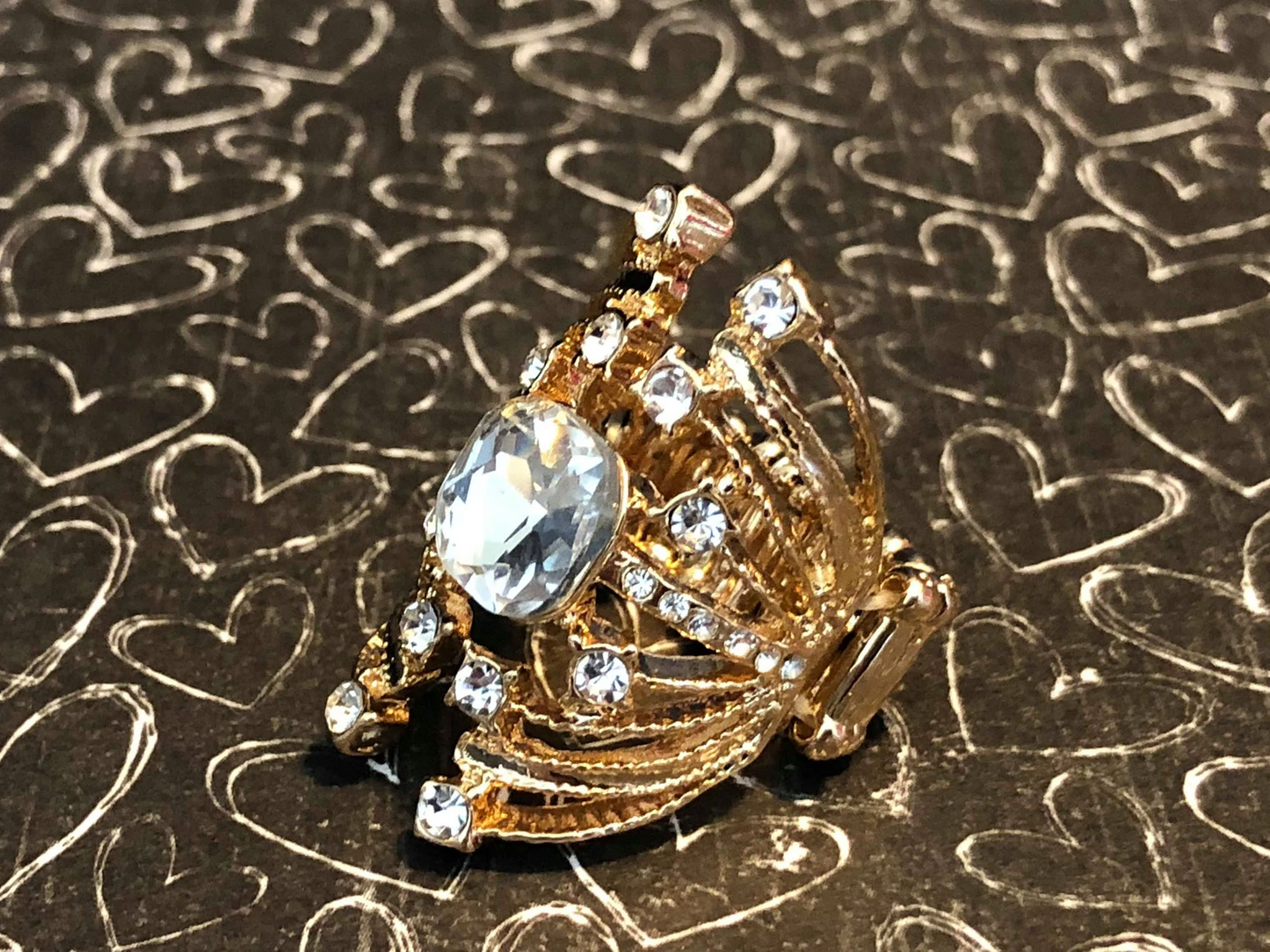 Here Comes The Champ Gold